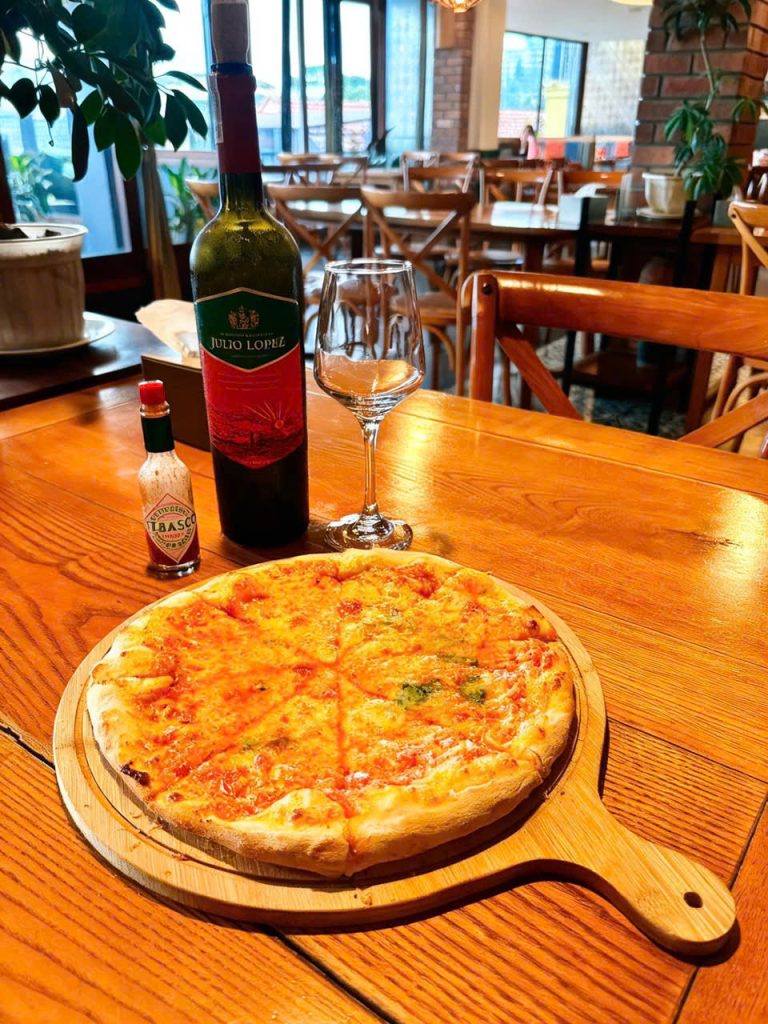 Khách Sạn Sapa Có Pizza Nướng Củi