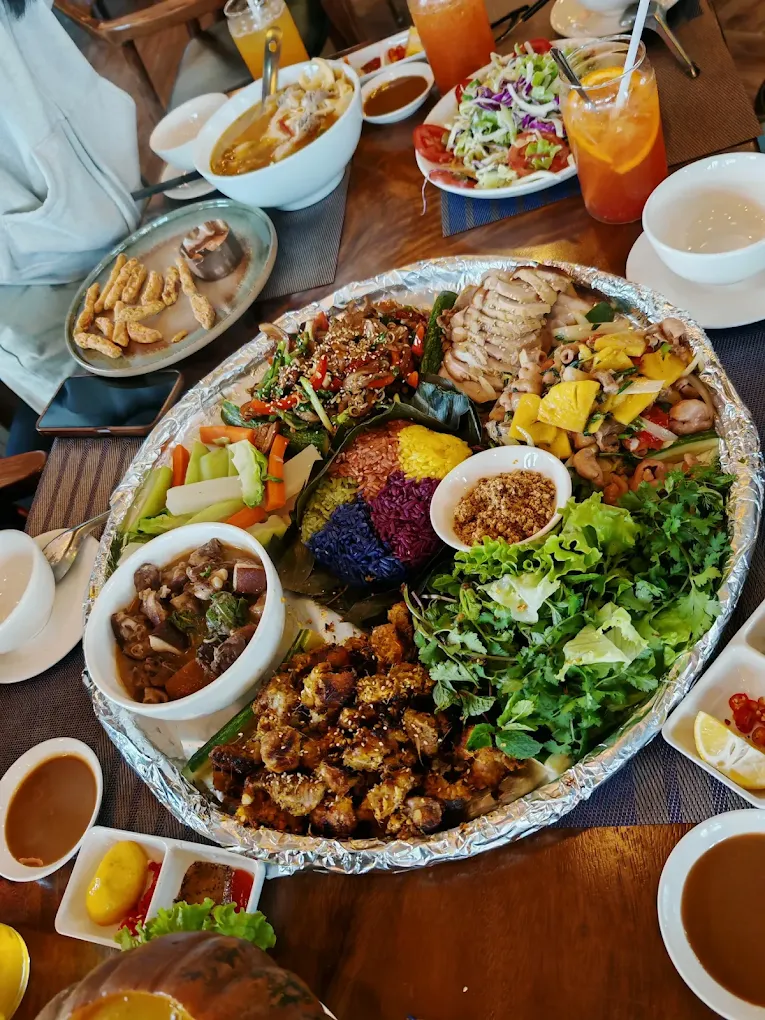 Ẩm thực Sa Pa,Sapa đi đâu chơi, món ngon là lợn mẹp sapa.